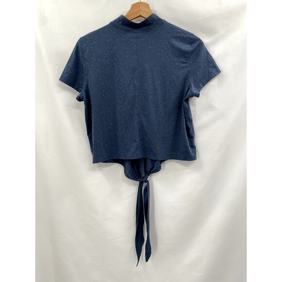 lululemon blue tie wrap mock neck tee - Picture 3 of 5